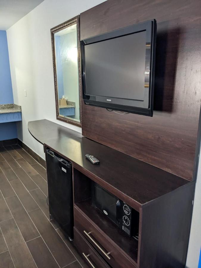 Budget Inn Alexandria Bagian luar foto